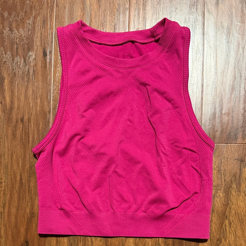 Alphalete Magenta Cropped Tank Top